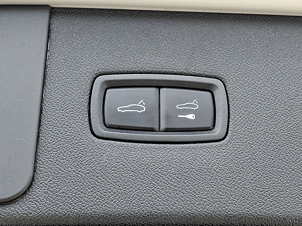 2021 Porsche Cayenne Turbo 31