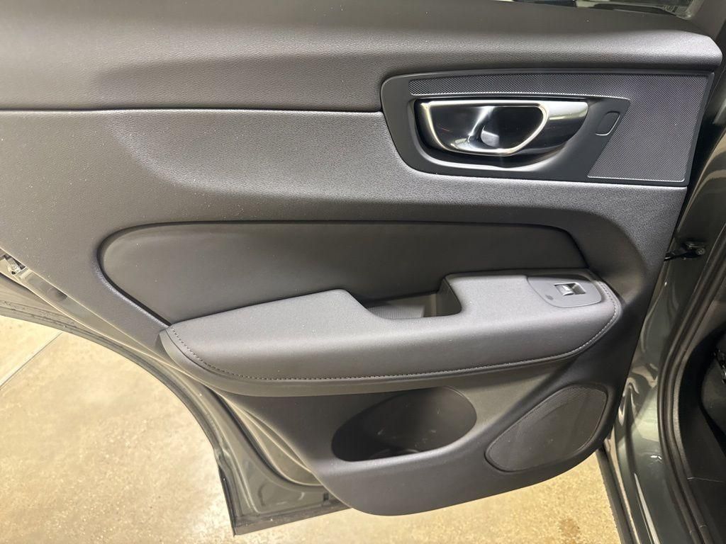 New 2026  Volvo T8 Ultra image 20