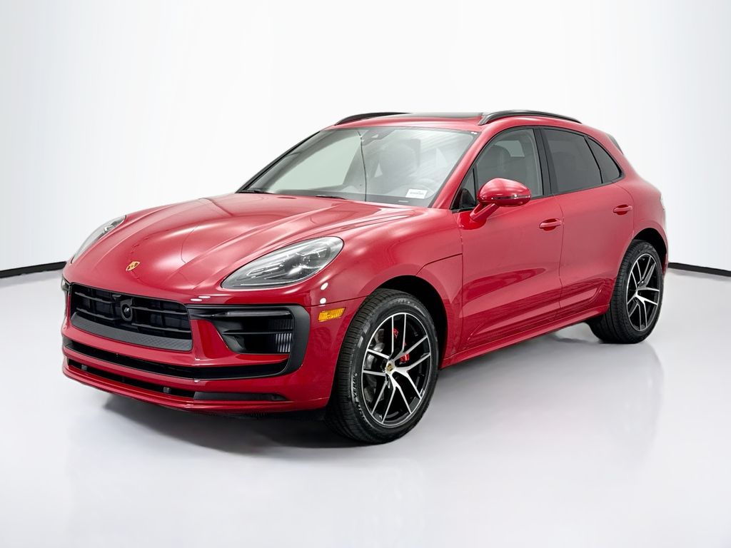 Thumbnail: 2026 Porsche Macan - 1