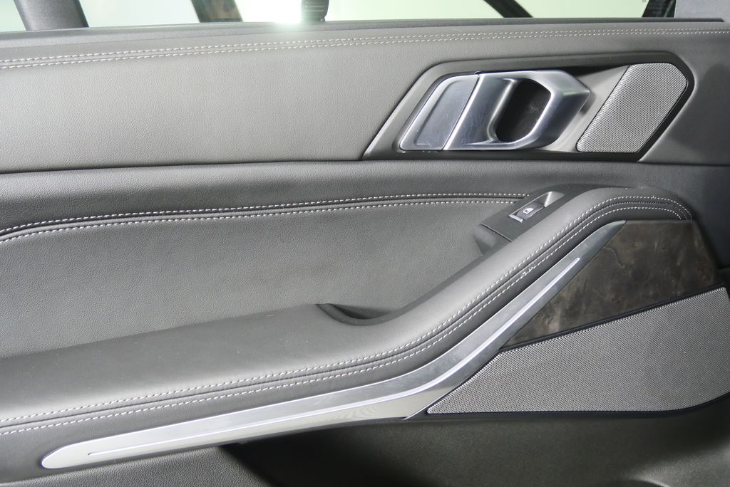 Thumbnail: 2024 BMW X5 - 13