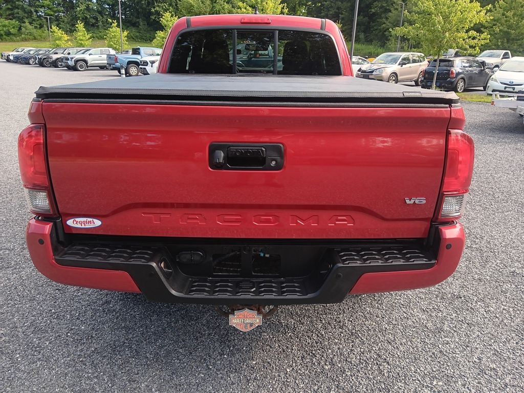 Used 2018 Toyota Tacoma Truck