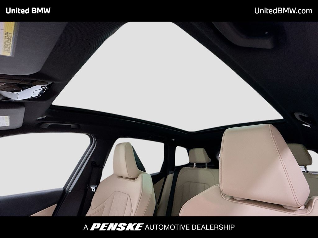 Thumbnail: 2025 BMW X3 - 11