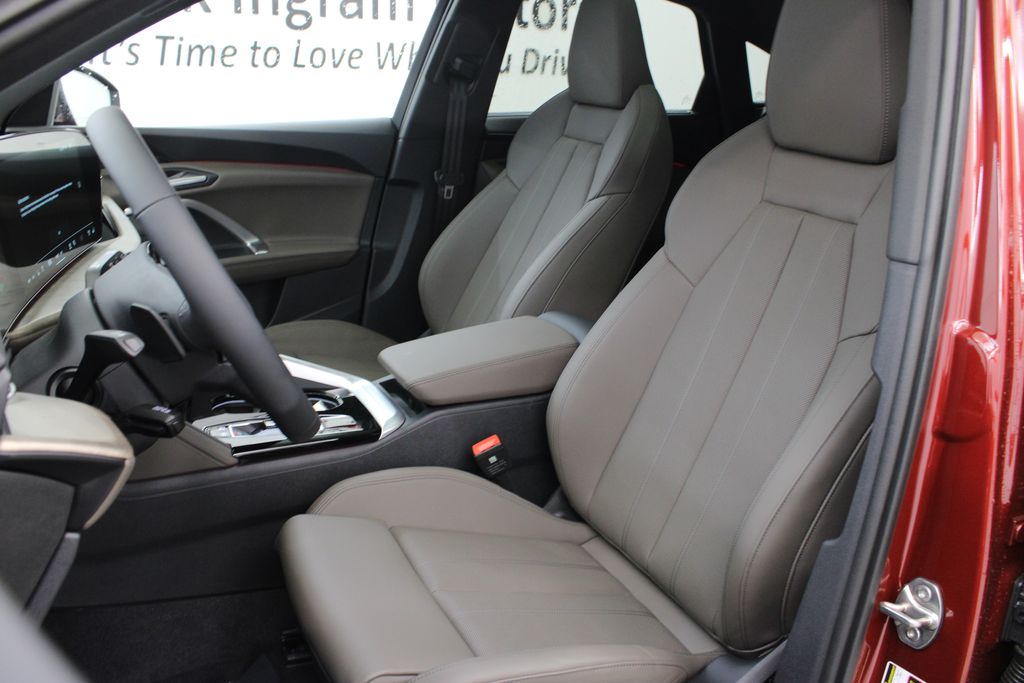 new 2025 Audi Q5 car, priced at $62,078