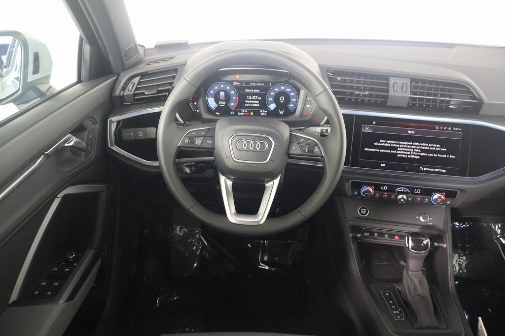 2025 Audi Q3  3