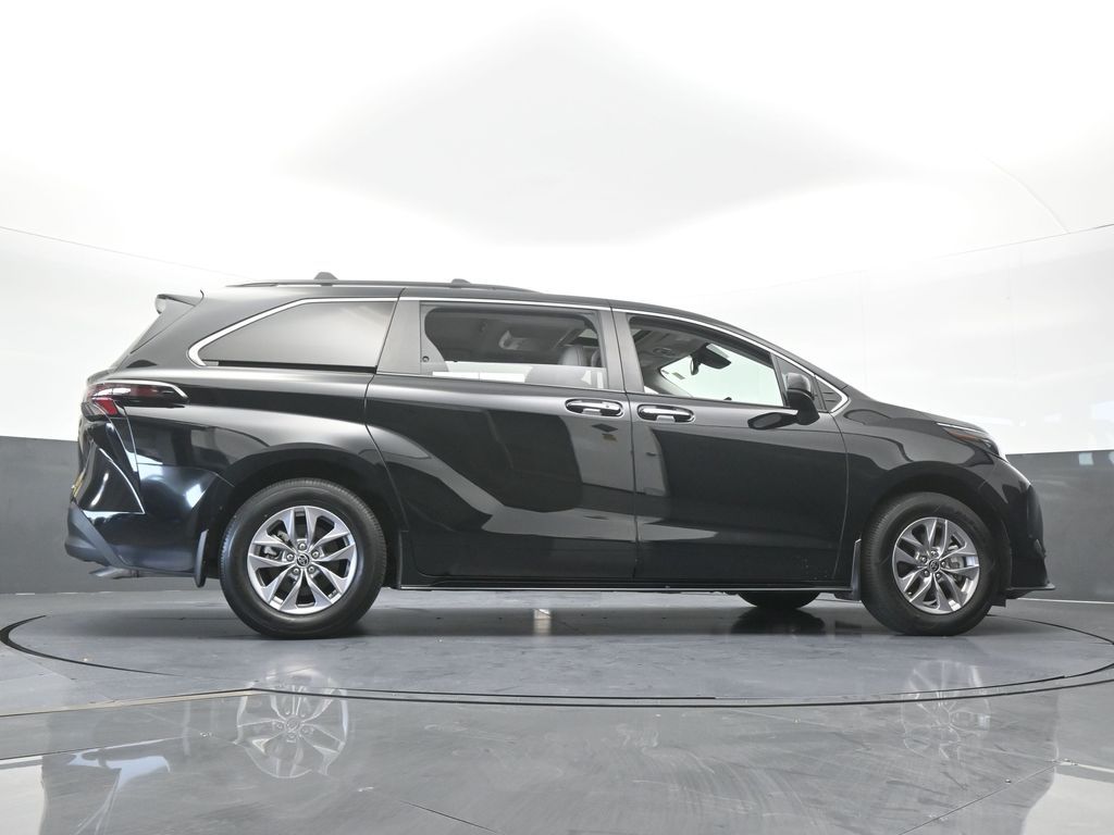 Used 2025 Midnight Black Metallic Toyota XLE image 65
