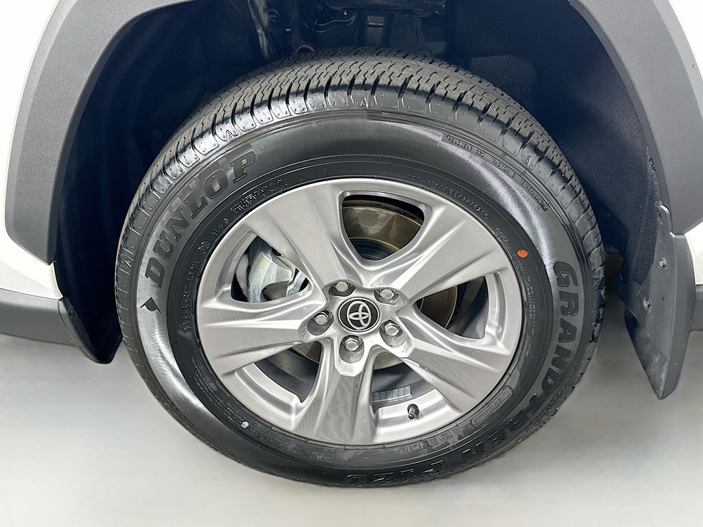 Thumbnail: 2025 Toyota RAV4 - 32