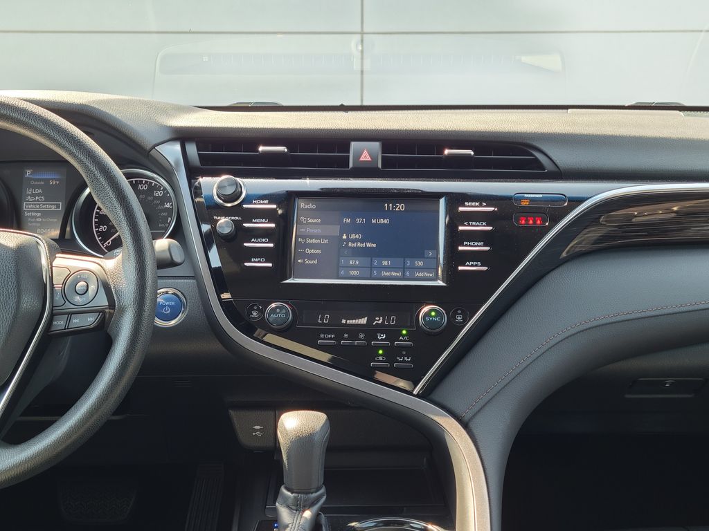 2018 Toyota Camry Hybrid LE