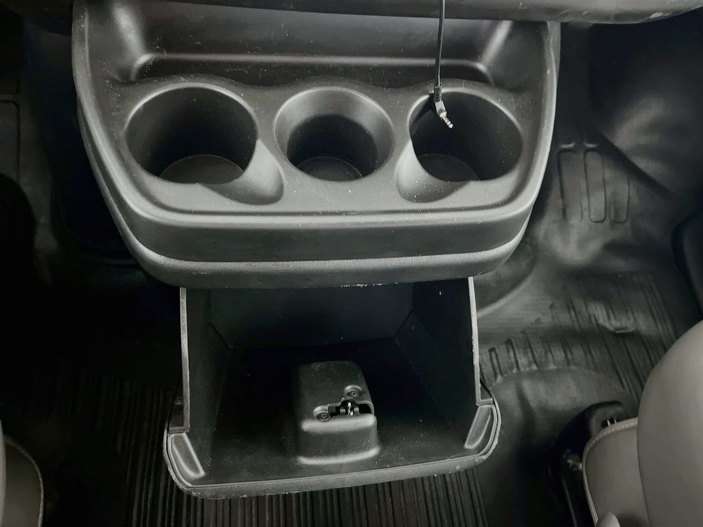 Used 2025 White GMC Work Van image 20