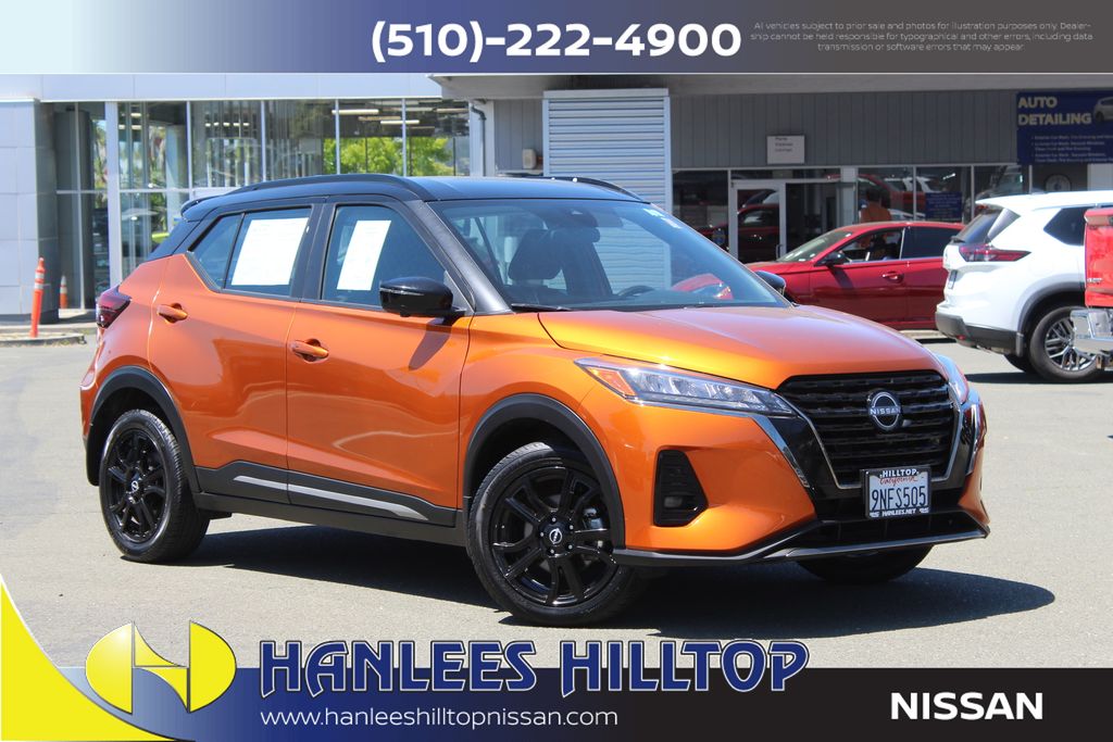  2024 Nissan Kicks SR FWD   