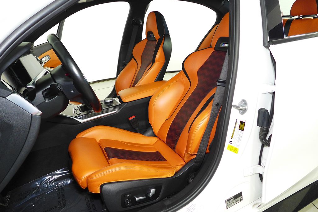 Thumbnail: 2021 BMW M3 - 21