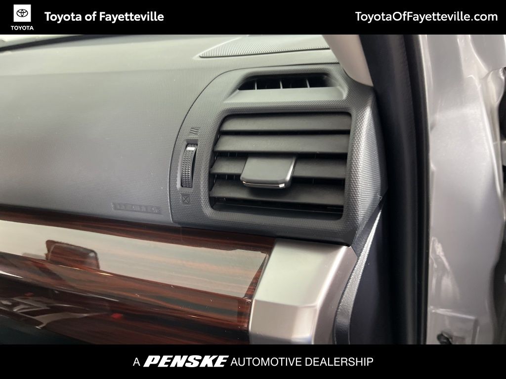 Thumbnail: 2023 Toyota 4Runner - 10