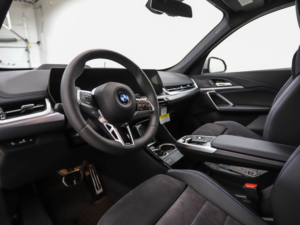 2025 BMW X1 xDrive28i 10