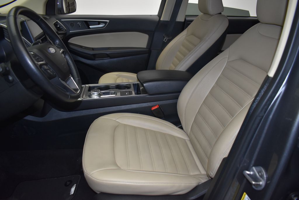 Thumbnail: 2023 Ford Edge - 12