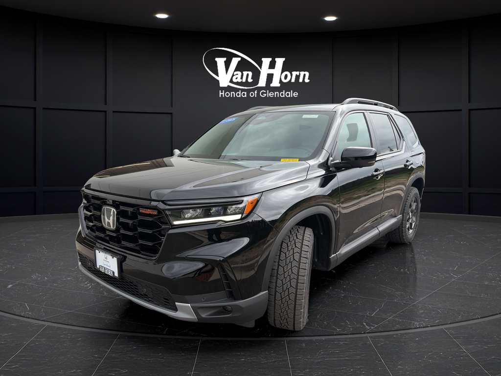 View vehicle photo 3