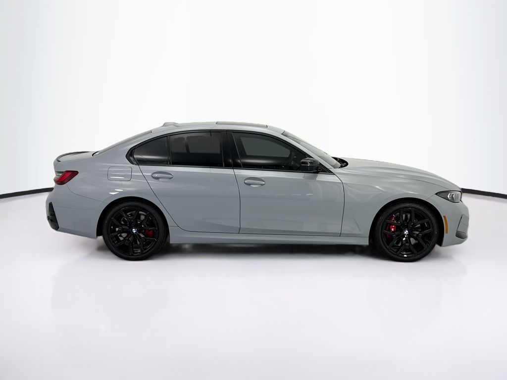 Thumbnail: 2026 BMW 3 Series - 4