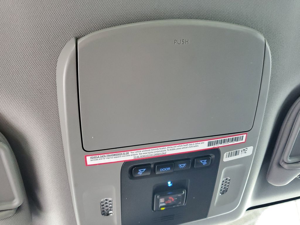 2023 Toyota Camry XSE - Photo 20