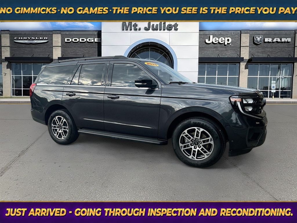 Gray Metallic 2025 Ford Expedition SUV / Crossover 4X2 Automatic