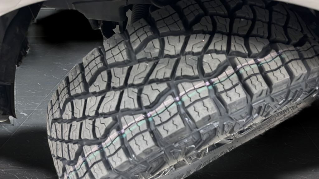 Used 2025 Carbonized Gray Metallic Ford XLT image 39