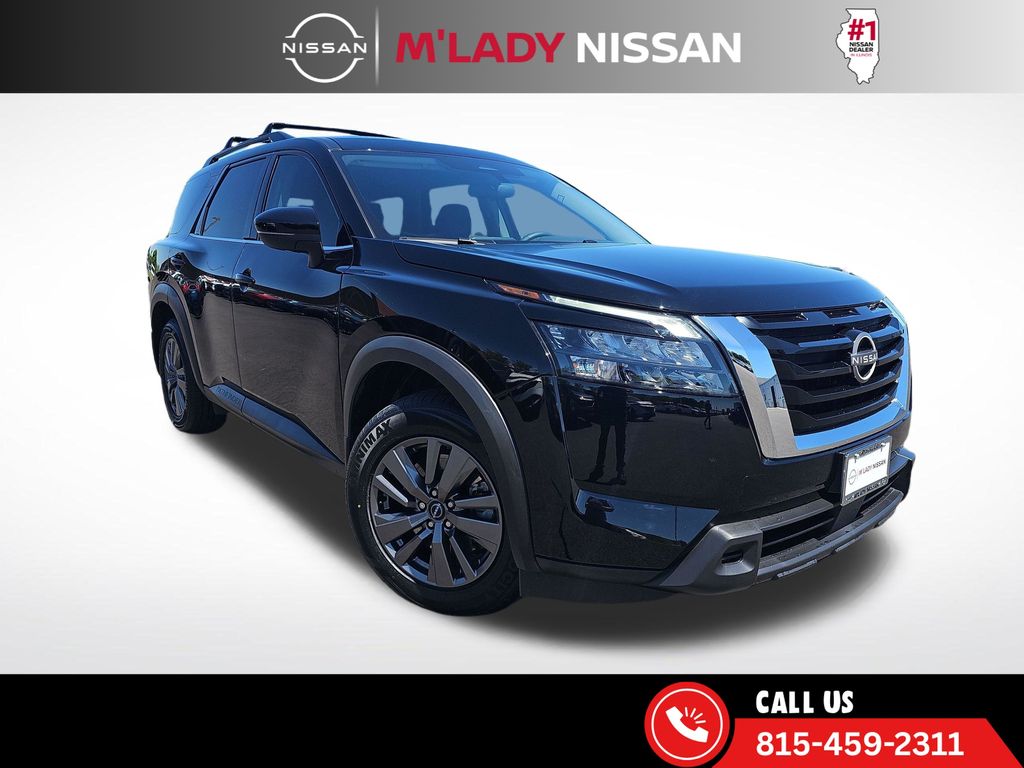 2023 Nissan Pathfinder SV 4WD's photo