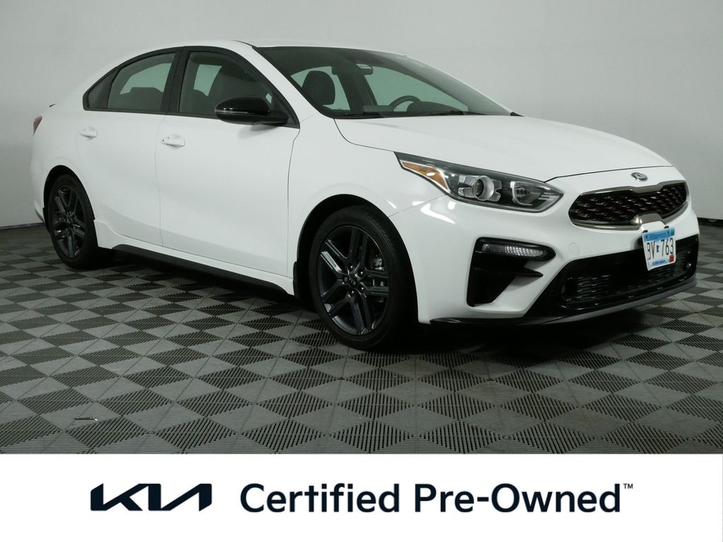 Clear White 2021 Kia Forte Sedan Front-Wheel Drive Continuously Variable Transmission