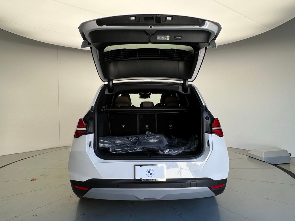 Thumbnail: 2026 BMW X3 - 6