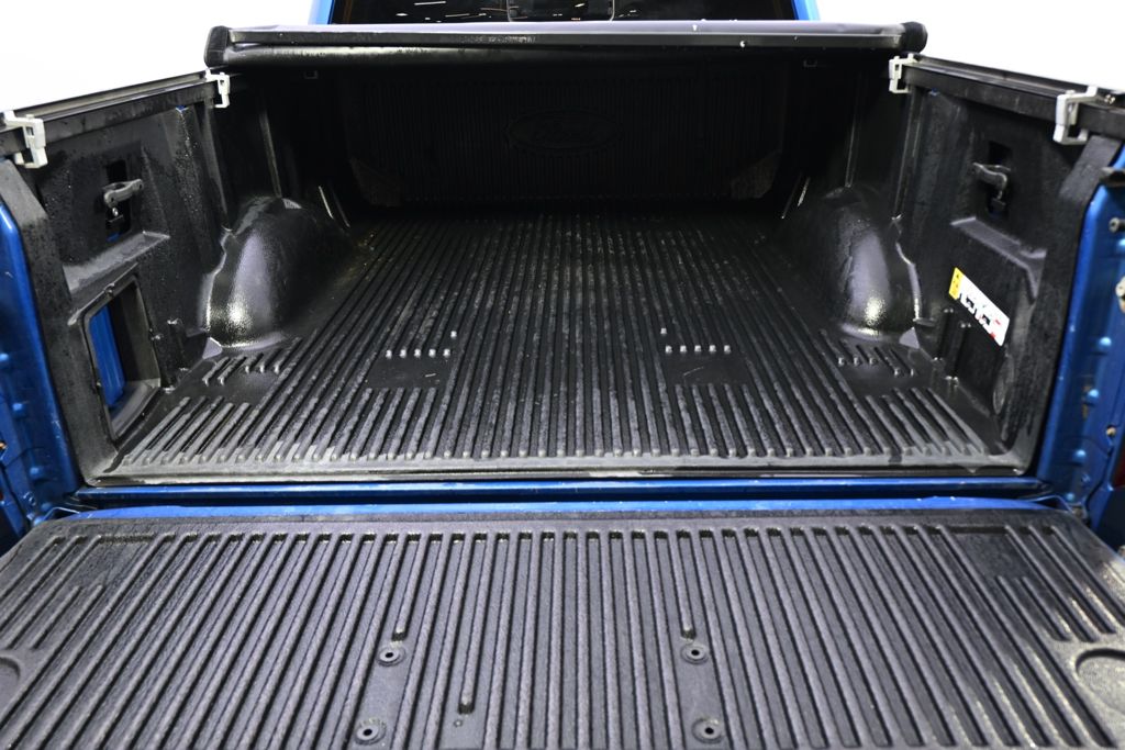 Used 2015 Blue Ford Lariat image 19