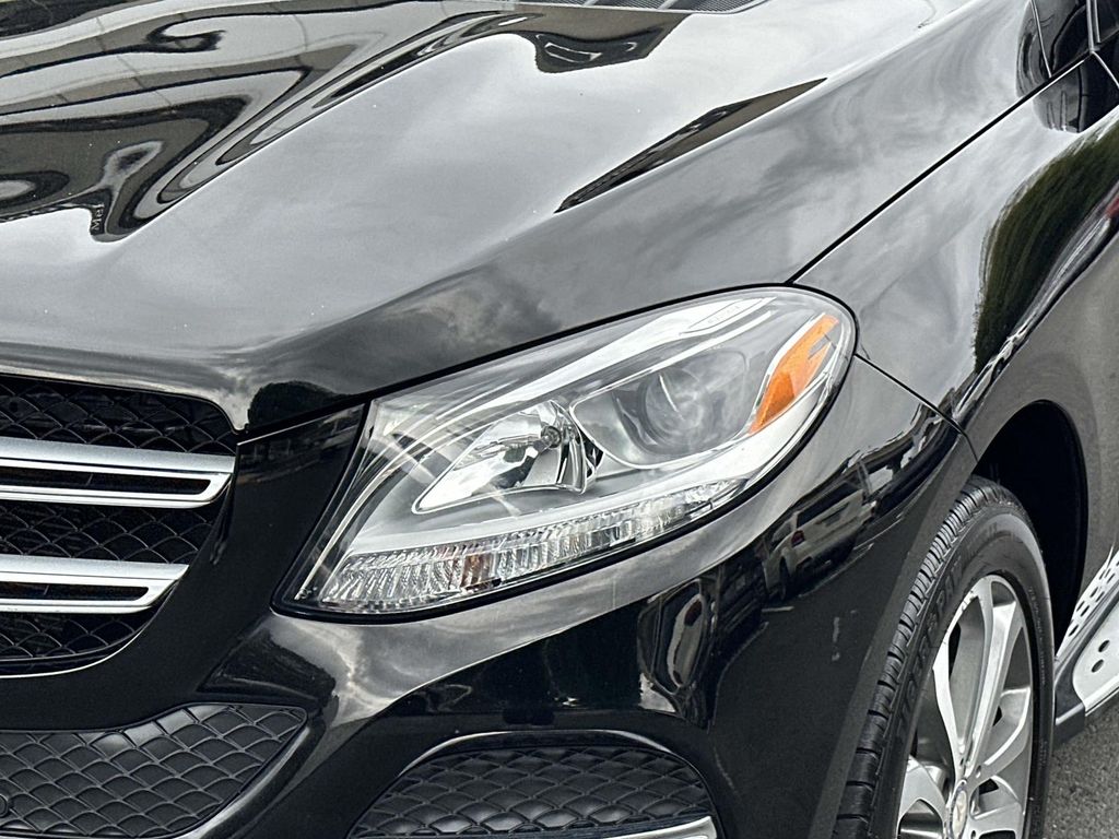 Thumbnail: 2016 Mercedes-Benz GLE - 2