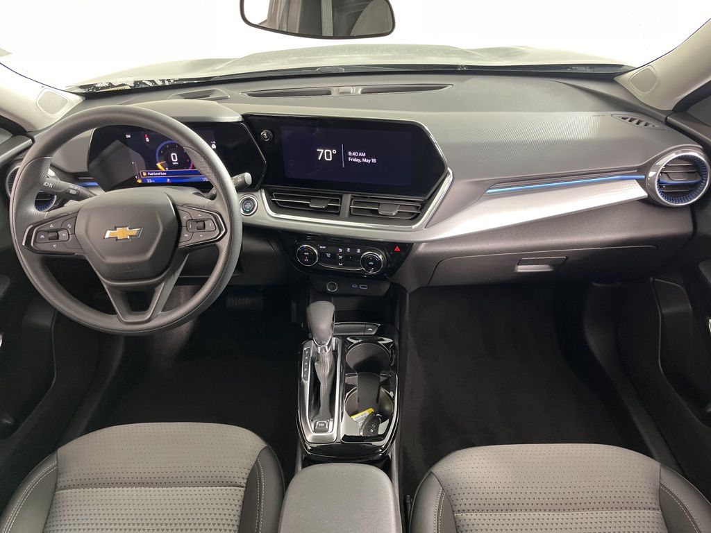 2024 Chevrolet Trax LT 17