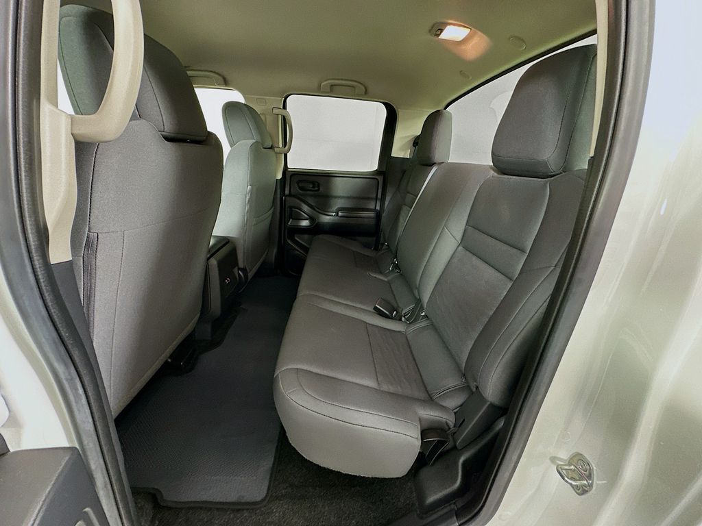 Thumbnail: 2025 Nissan Frontier - 23