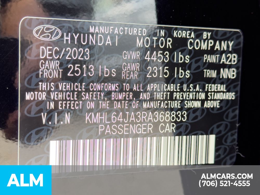 Used 2024 Black Hyundai SEL image 24