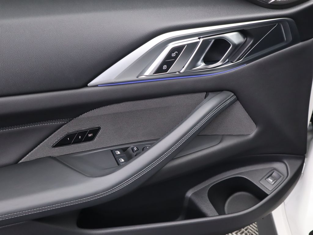 Thumbnail: 2023 BMW M4 - 24