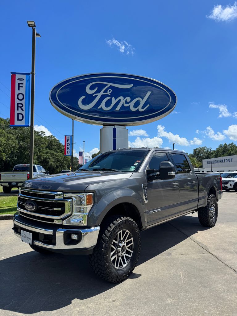 Carbonized Gray Metallic 2022 Ford F-250 Super Duty Lariat Crew Cab 4WD Pickup Truck Four-Wheel Drive Automatic
