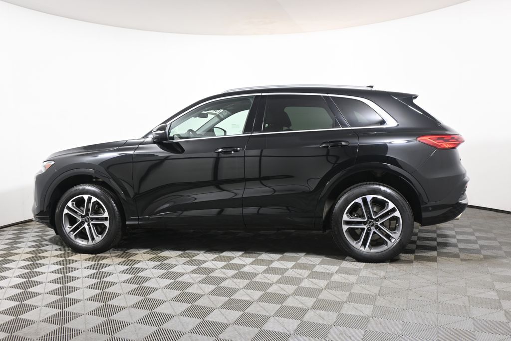 Thumbnail: 2025 Audi Q5 - 2