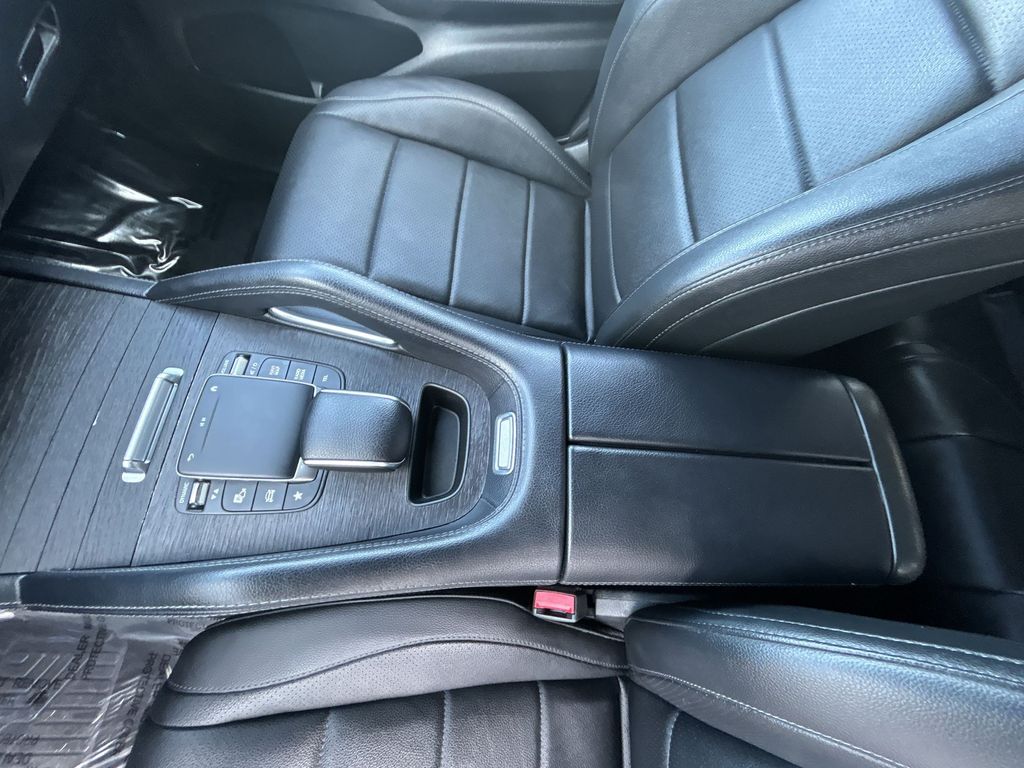 Thumbnail: 2021 Mercedes-Benz GLE - 21