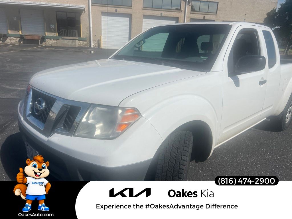 2012 Nissan Frontier Blanco (Fresh Powder) Camioneta 4X2 5 velocidades Automática marcha alta