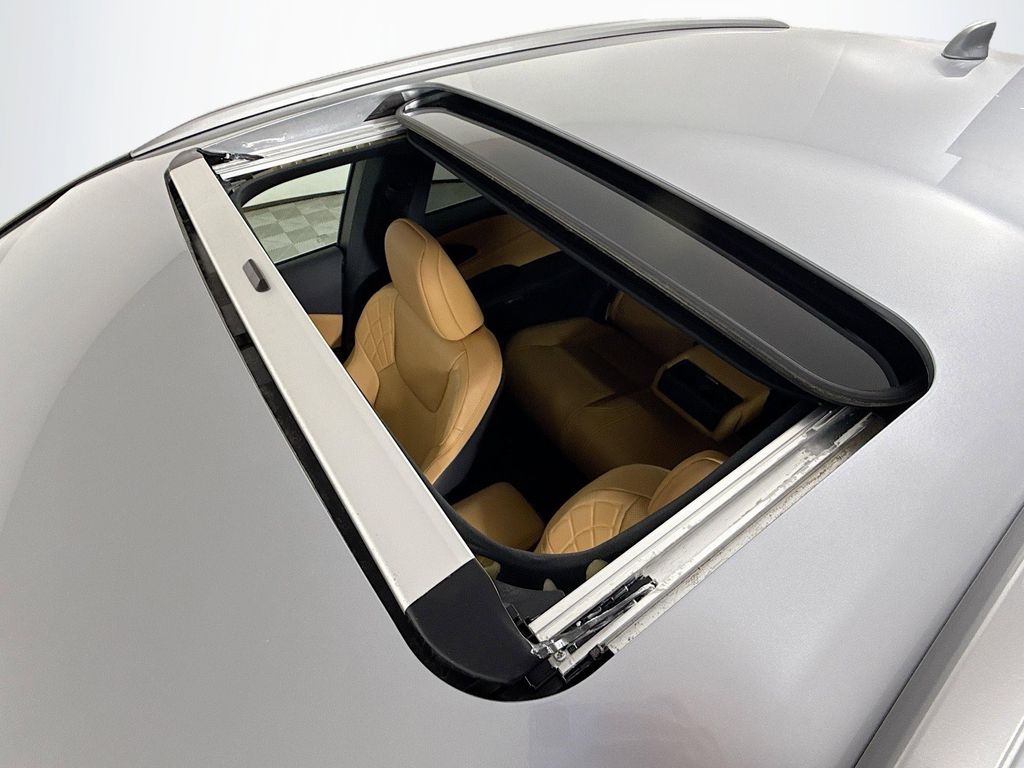 Thumbnail: 2025 Lexus RX - 23