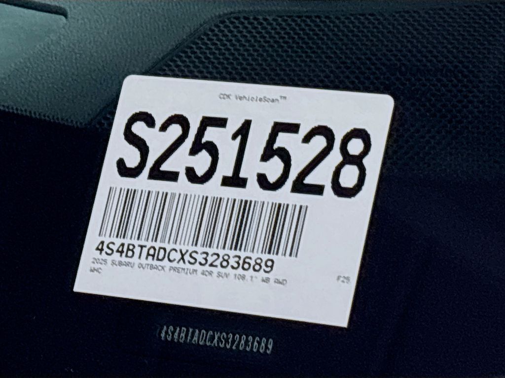 2025 Subaru Outback Premium