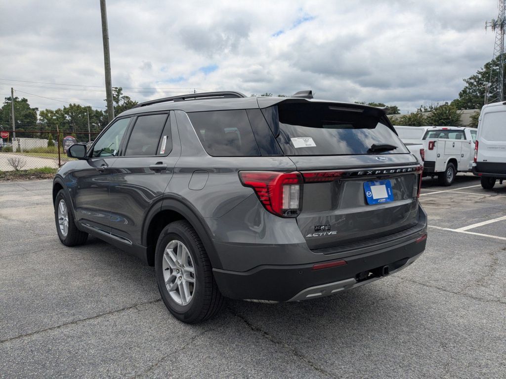 2025 Ford Explorer Active