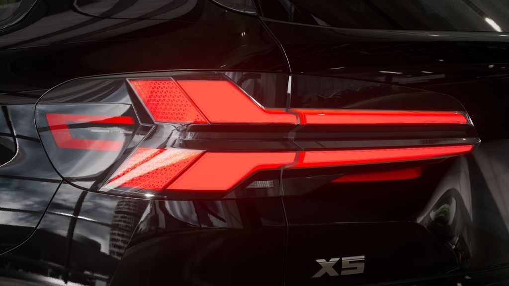 2026 BMW X5 M60i 8