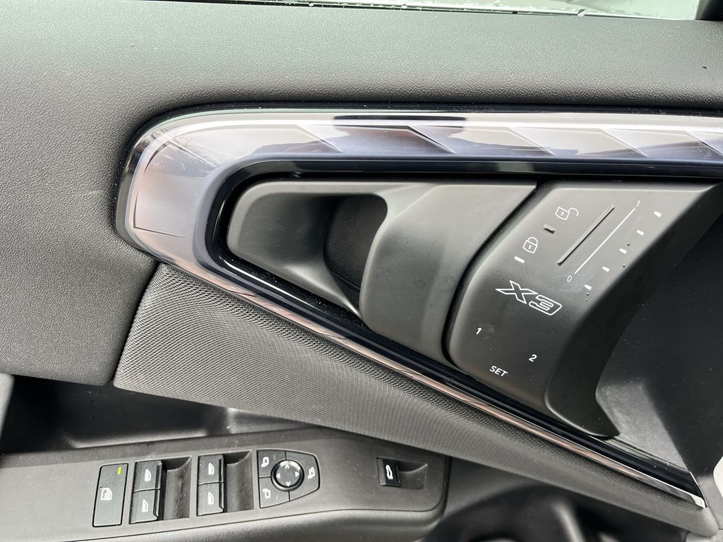 Thumbnail: 2025 BMW X3 - 13