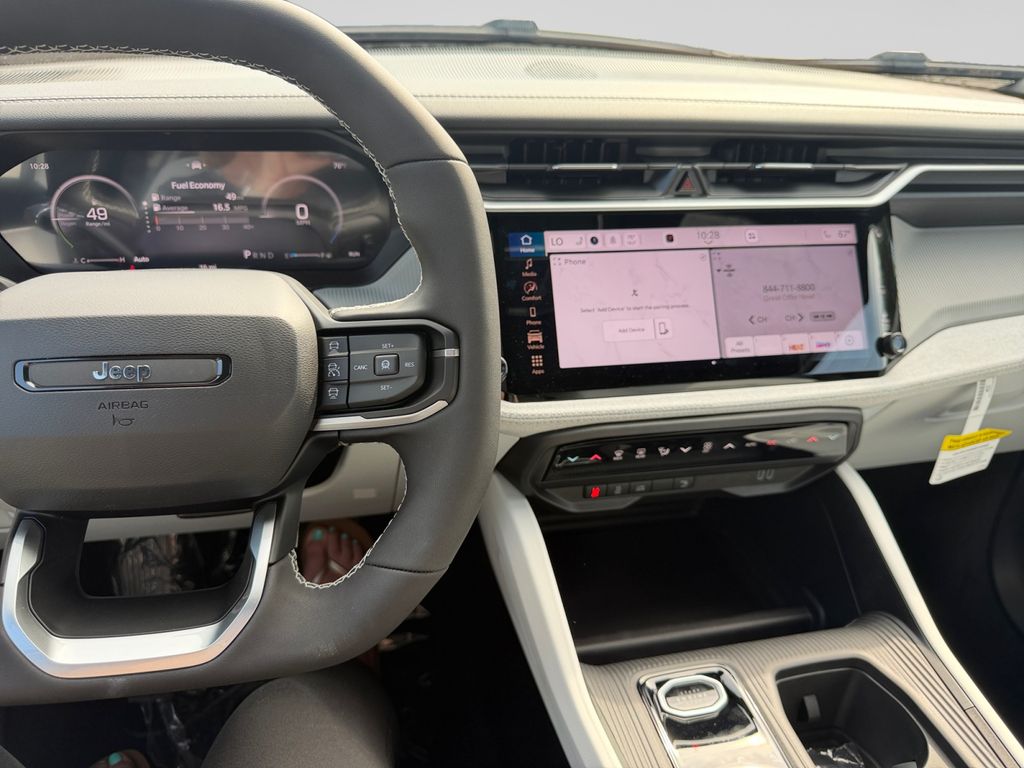 2026 Jeep Cherokee Laredo White at South Hills CDJR