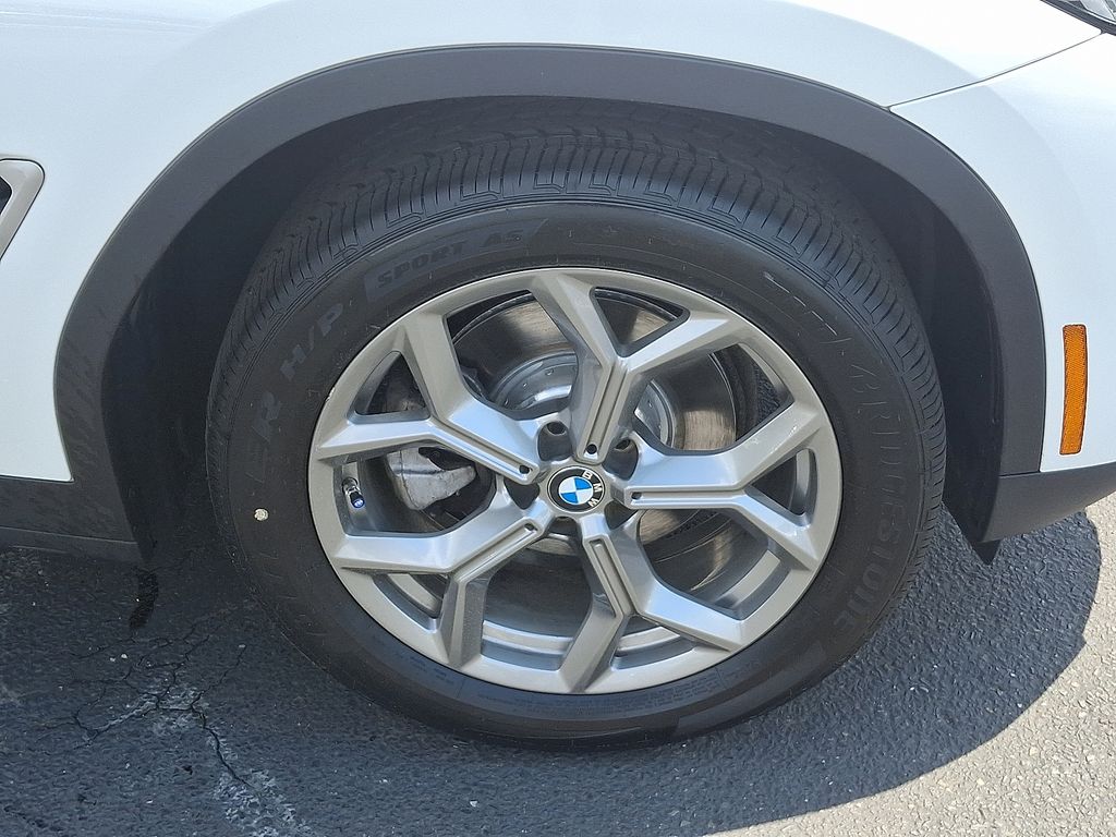 2022 BMW X3 xDrive30i 8