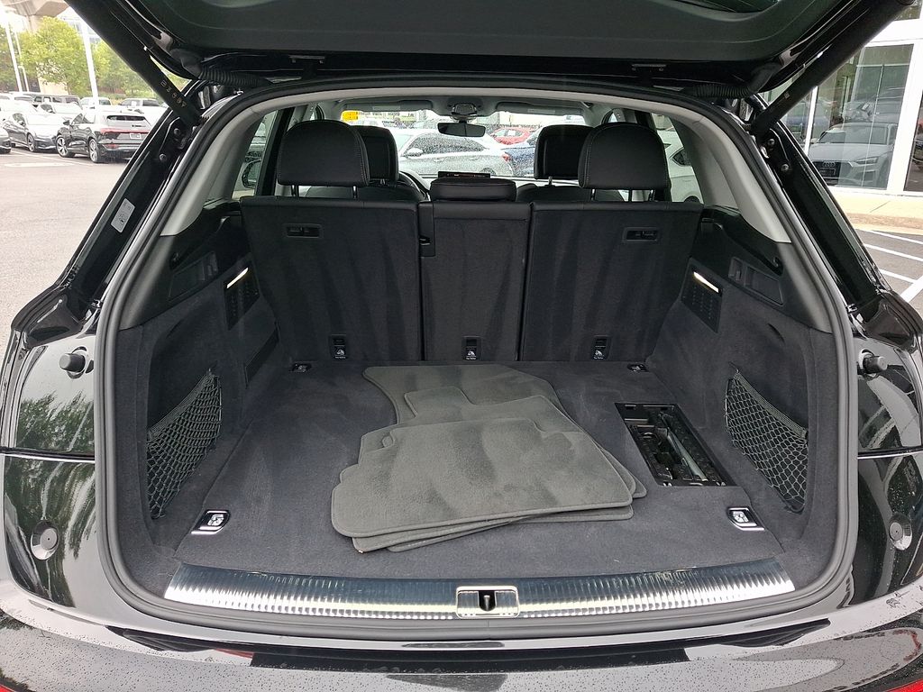 Thumbnail: 2024 Audi Q5 - 25