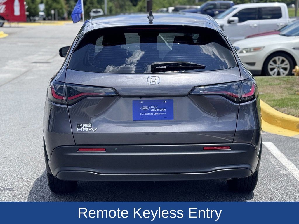2025 Honda HR-V LX