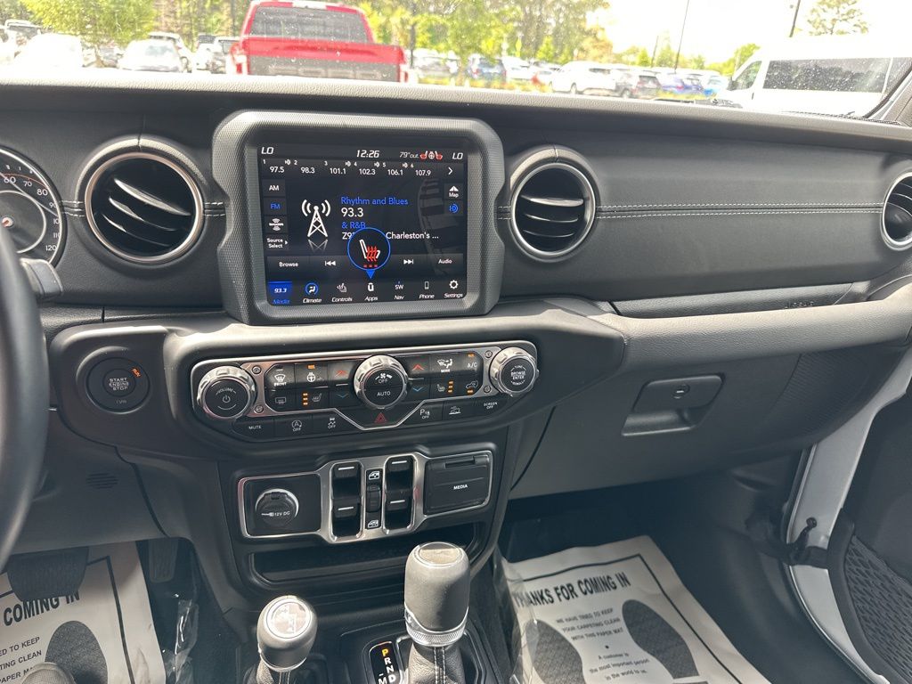 2023 Silver Zynith Clearcoat Jeep Wrangler Sahara 4X4 SUV