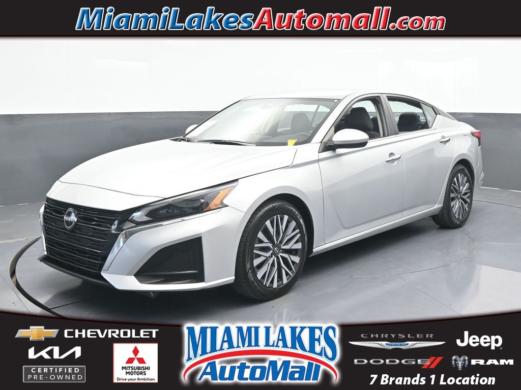 2023 Nissan Altima SV