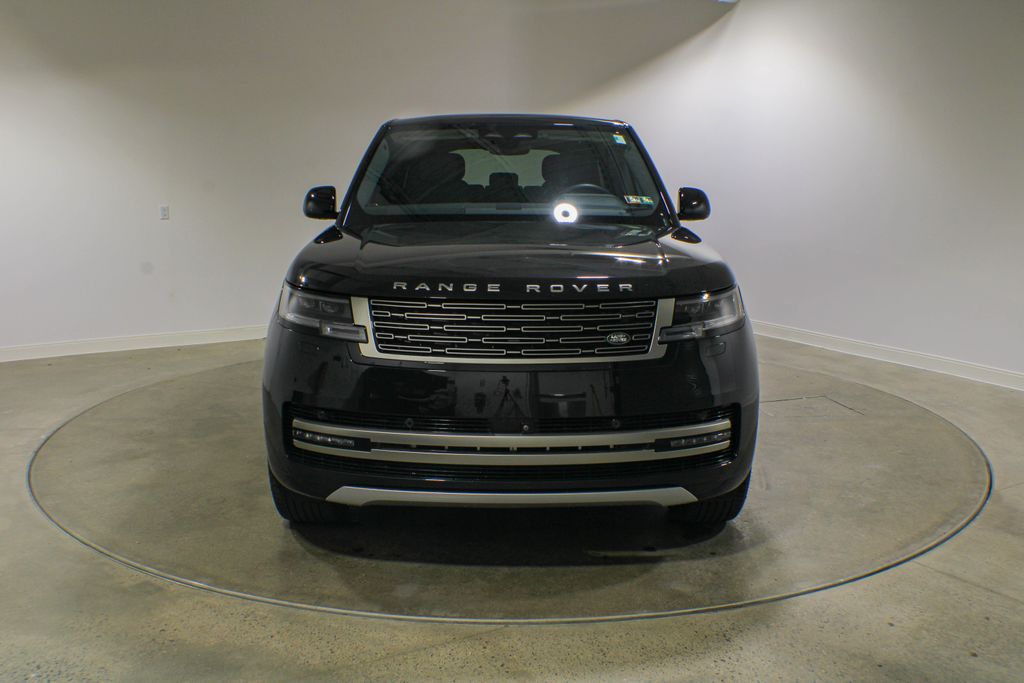 Certified Used 2024 Black Land Rover SE image 2