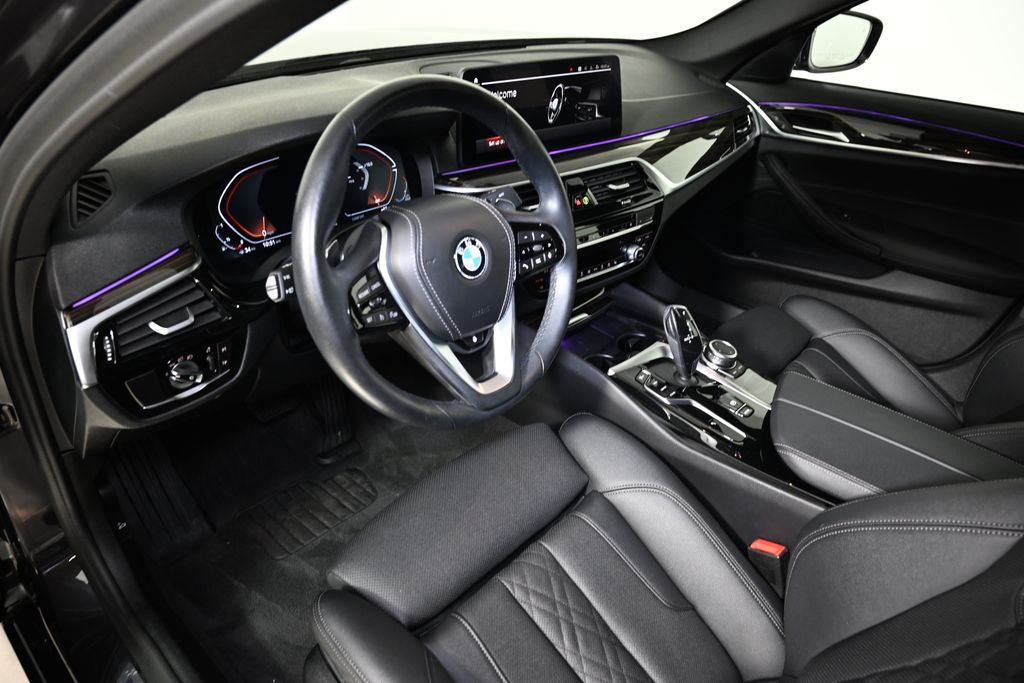 Thumbnail: 2022 BMW 5 Series - 15