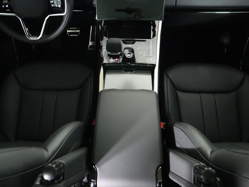 Thumbnail: 2026 Land Rover Range Rover Sport - 17