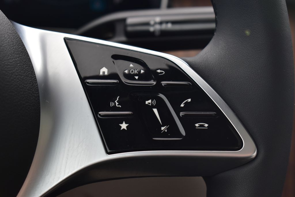 Thumbnail: 2025 Mercedes-Benz C-Class - 18